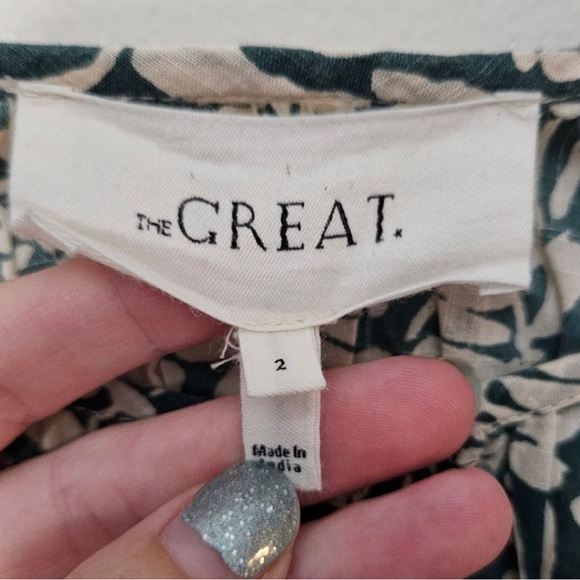 The Great. Size 2 (Medium) The Storyteller Top Green Cotton Floral Blouse - Picture 7 of 7